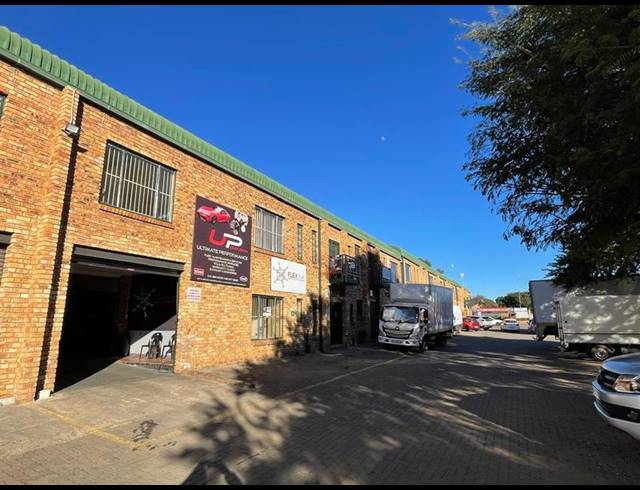 INDUSTRIAL PROPERTY TO RENT IN HENNOPSPARK